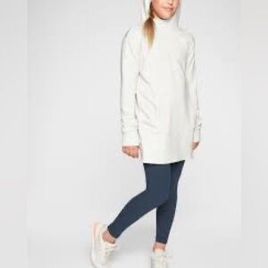 Athleta Girl It’s All Hood tunic size xlarge 14 youth EUC